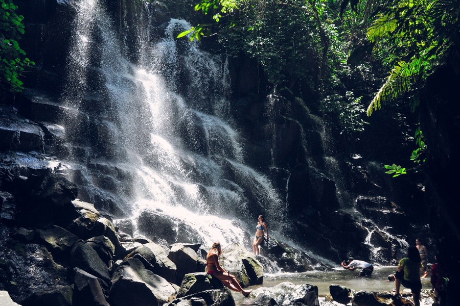 Kanto Lampo Waterfall